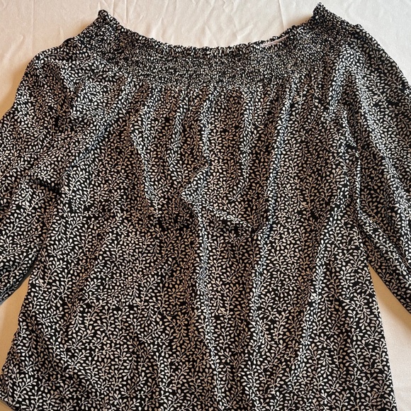 Source Unknown Black and White Patterned Blouse - Picture 2 of 9